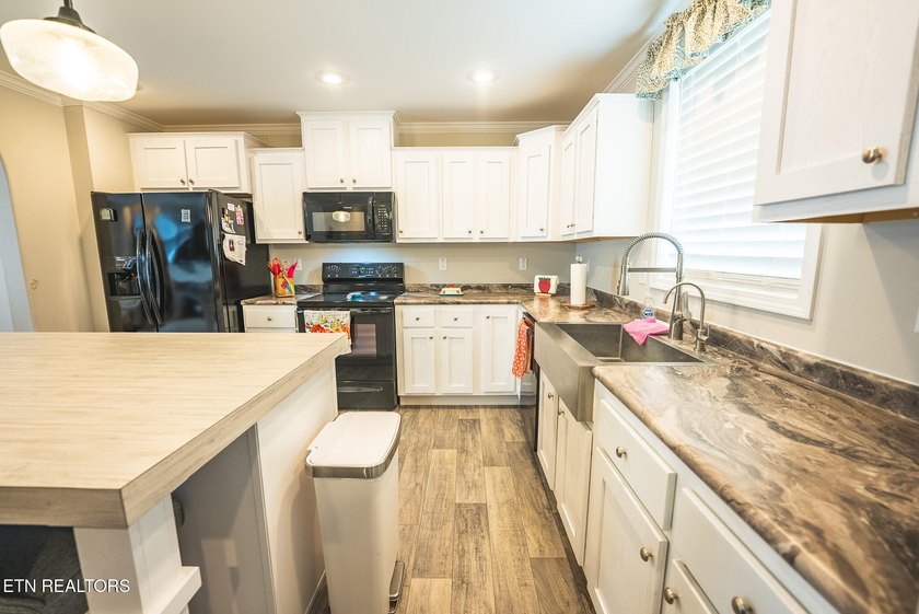 Unrestricted Country Living Meets Modern Comfort: Your 1-Acre - photo 26