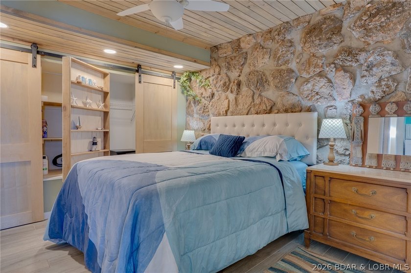 Beautifully updated 1 bed / 1 bath unit at Wheelhouse Condos - photo 6