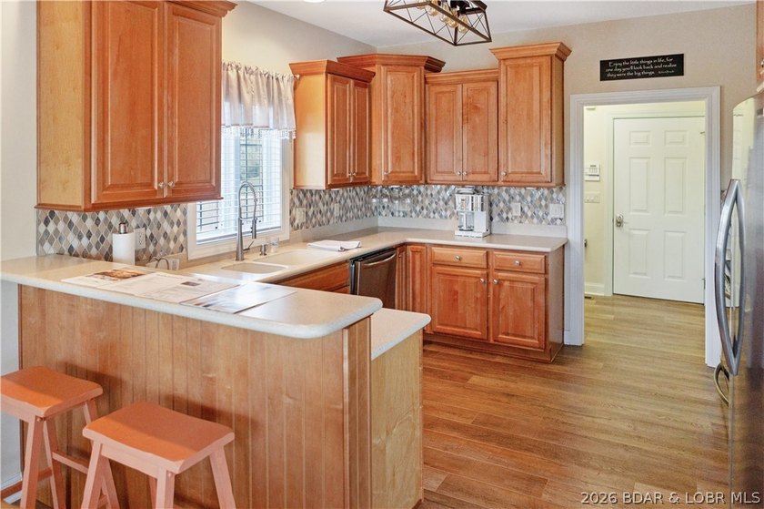 Welcome to luxury living at its finest in the coveted Heritage - photo 4