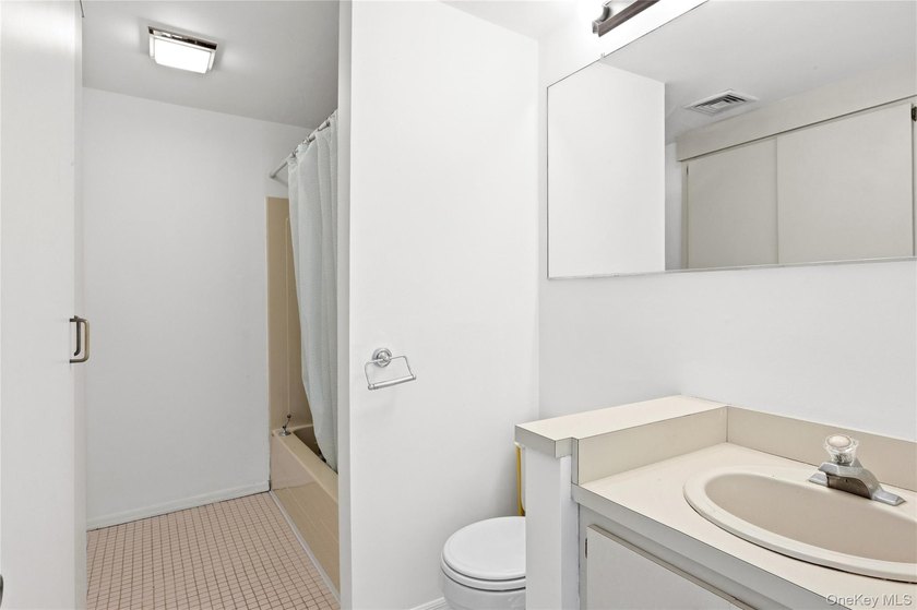 Great opportunity in the heart of Ridge! Perfect for first-time - photo 15