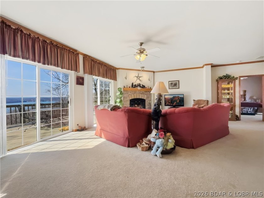 Unique country home with impressive lake views on 9.7 acres &amp; a - photo 7