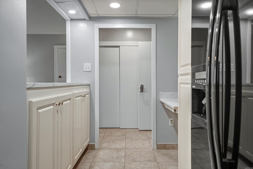 THE BEST DEAL IN BEACON MANOR! Welcome to your perfect lake - photo 15