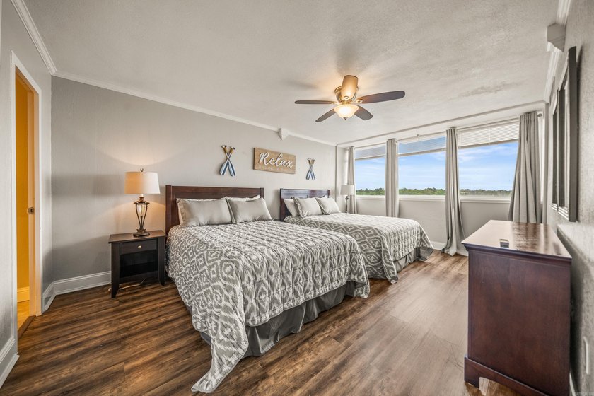 THE BEST DEAL IN BEACON MANOR! Welcome to your perfect lake - photo 19
