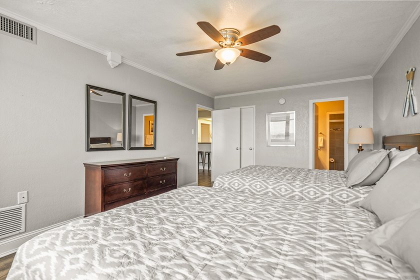 THE BEST DEAL IN BEACON MANOR! Welcome to your perfect lake - photo 20