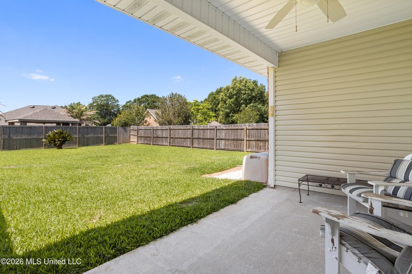 Welcome home to the highly sought-after Northwood Hills - photo 29