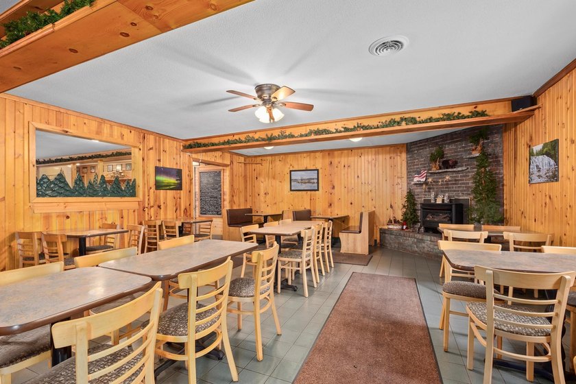 The Kimball Inn in Hurley, WI has been a renowned &amp; prosperous - photo 18