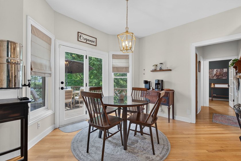 ## Luxury Meets Serenity in Mill Creek: A Waterfront Masterpiece - photo 13