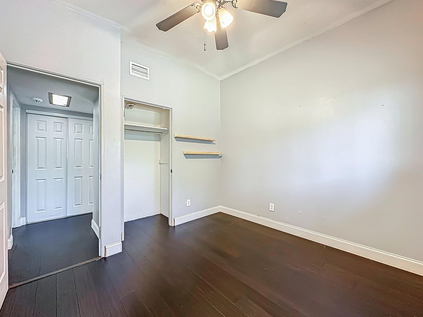 3 bedroom on nearly a quarter acre with no HOA and a real path - photo 14