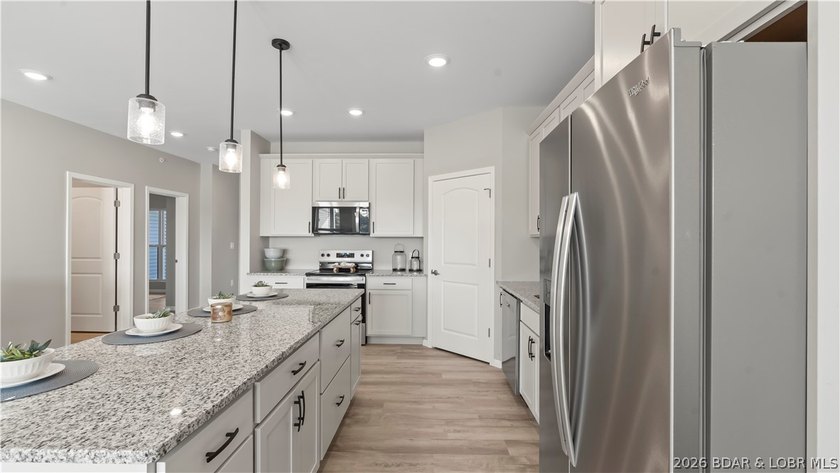 Discover the pinnacle of Lake of the Ozarks living at Niangua - photo 20