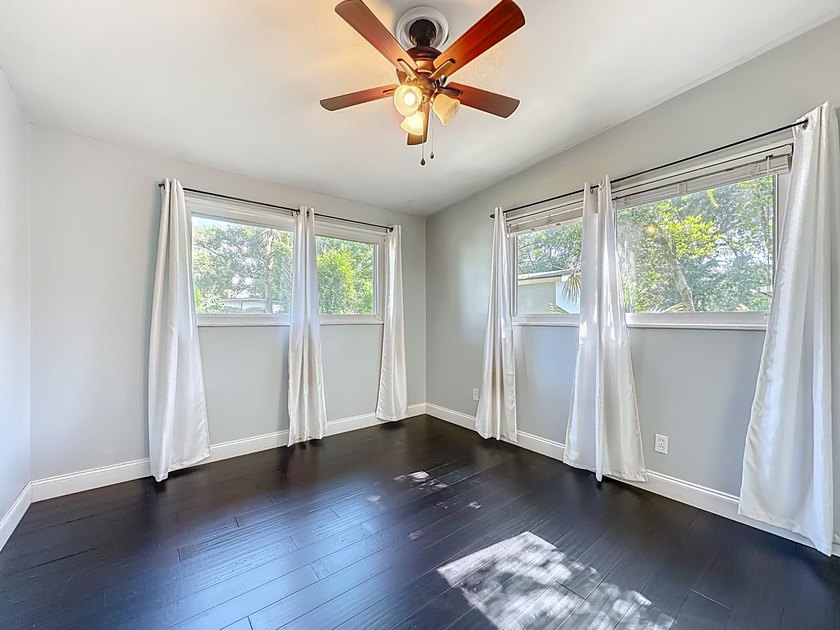 3 bedroom on nearly a quarter acre with no HOA and a real path - photo 21