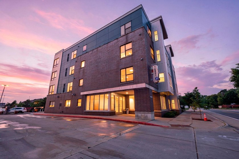 Discover this top floor condo offering over 1,300 square feet of - photo 2