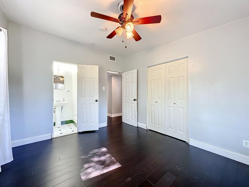 3 bedroom on nearly a quarter acre with no HOA and a real path - photo 23