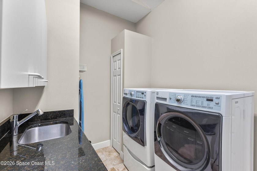Resort-style living awaits in the gated community of Baytree! - photo 31