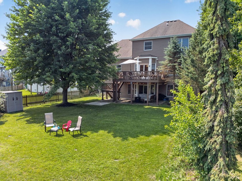 ## Luxury Meets Serenity in Mill Creek: A Waterfront Masterpiece - photo 39