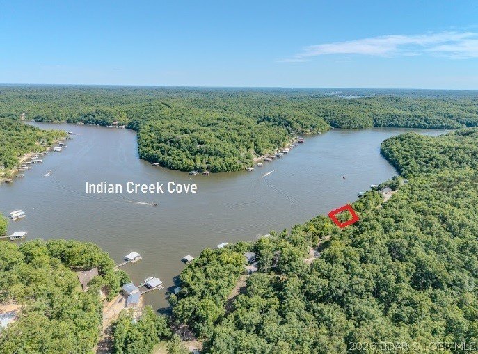 If you are looking for a big quiet cove with deep water, and a - photo 4
