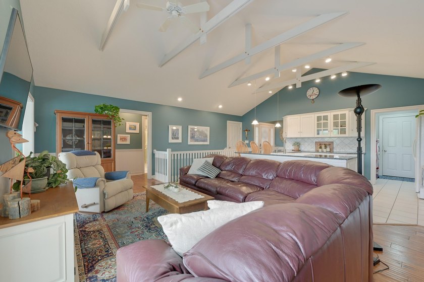 Absolutely stunning 4 Bedroom Ranch Home nestled in the highly - photo 14
