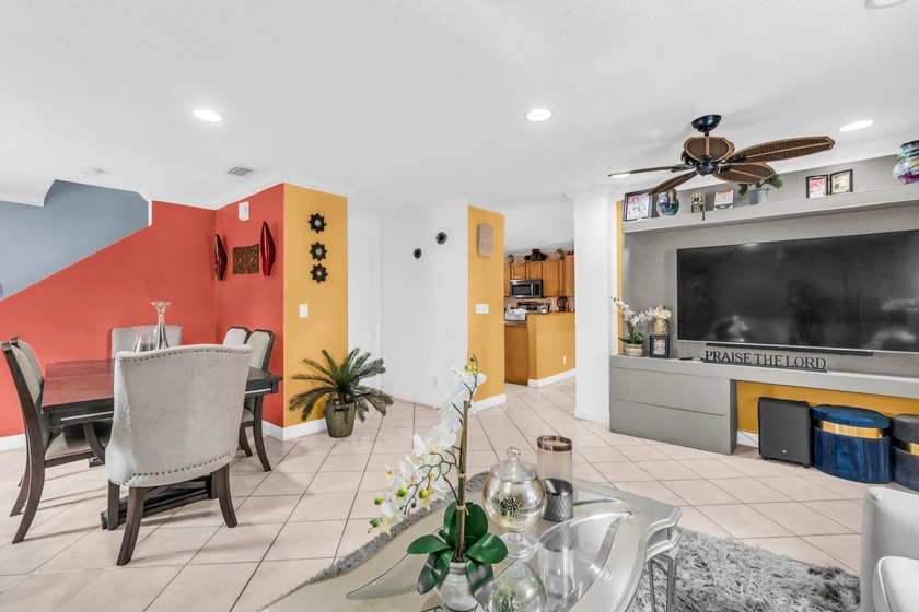 Welcome to this spacious three-bedroom, two-and-a-half-bath - photo 15