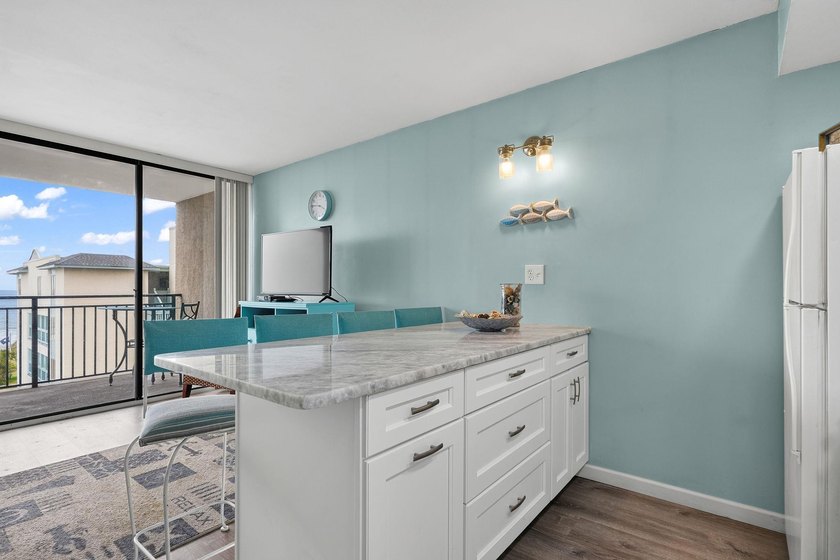 So you say you've been looking for an oceanfront condo that - photo 17