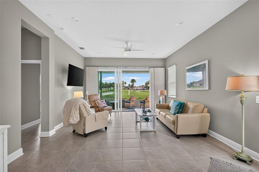 Welcome to this exceptional 2023 custom-built Venetian model - photo 17