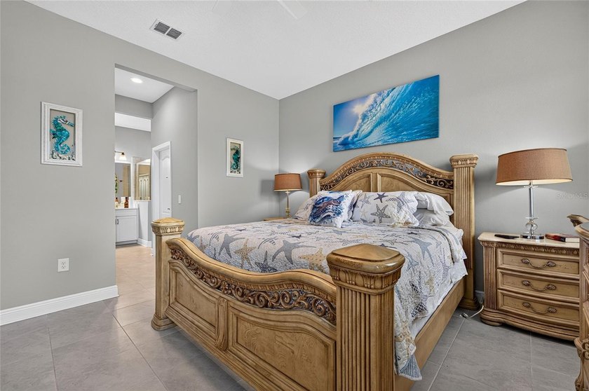 Welcome to this exceptional 2023 custom-built Venetian model - photo 29