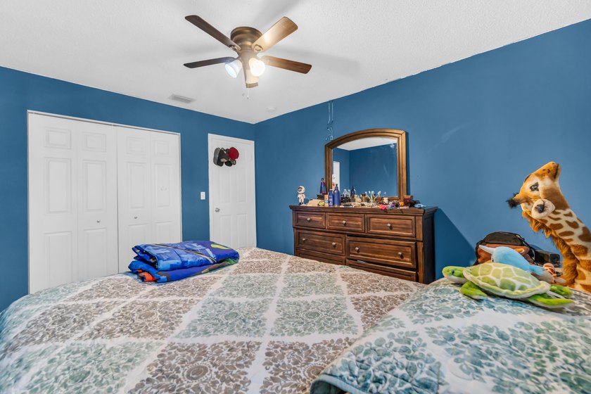 Welcome to this spacious three-bedroom, two-and-a-half-bath - photo 34