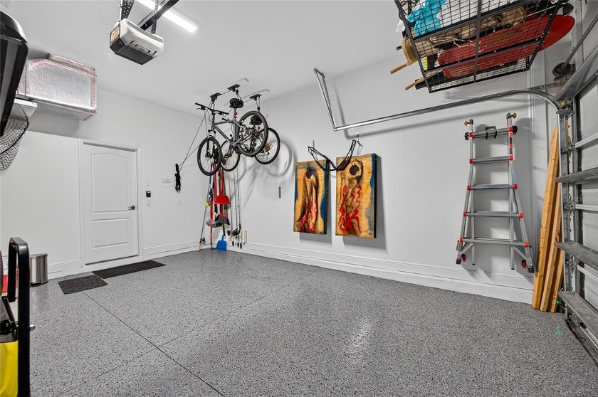 Welcome to this exceptional 2023 custom-built Venetian model - photo 46
