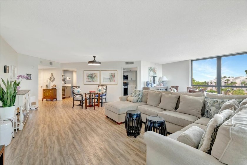 OCEAN VIEWS! Panoramic ocean views from this stunning 3 bedroom - photo 15