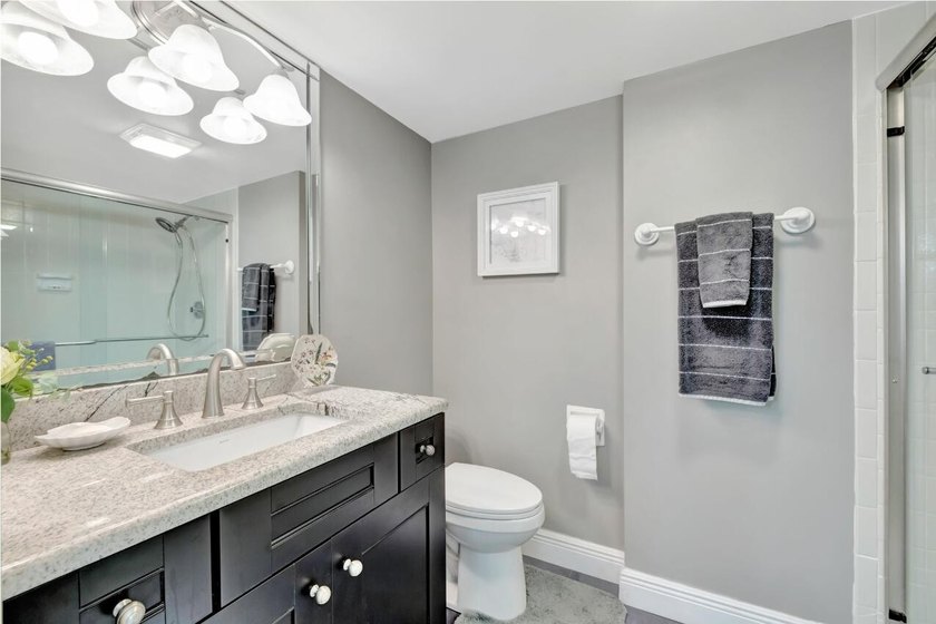 OCEAN VIEWS! Panoramic ocean views from this stunning 3 bedroom - photo 24