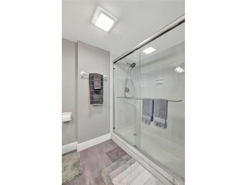 OCEAN VIEWS! Panoramic ocean views from this stunning 3 bedroom - photo 26