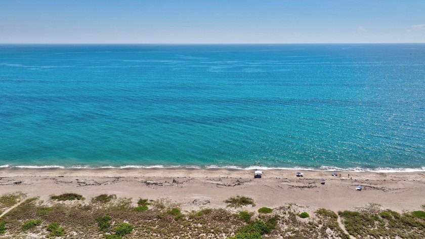 OCEAN VIEWS! Panoramic ocean views from this stunning 3 bedroom - photo 46