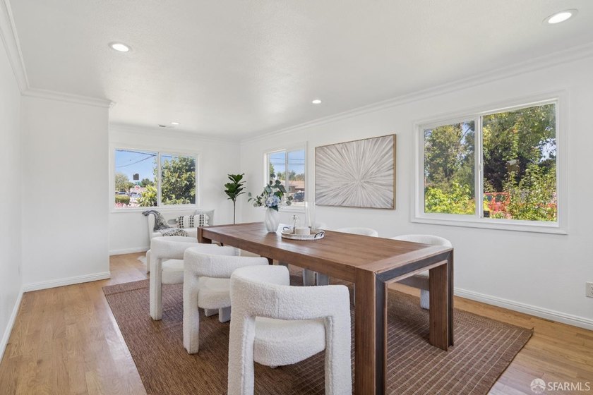 Welcome to this inviting 3-bedroom, 2-bathroom ranch-style home - photo 13