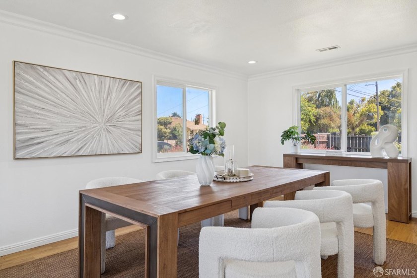 Welcome to this inviting 3-bedroom, 2-bathroom ranch-style home - photo 16