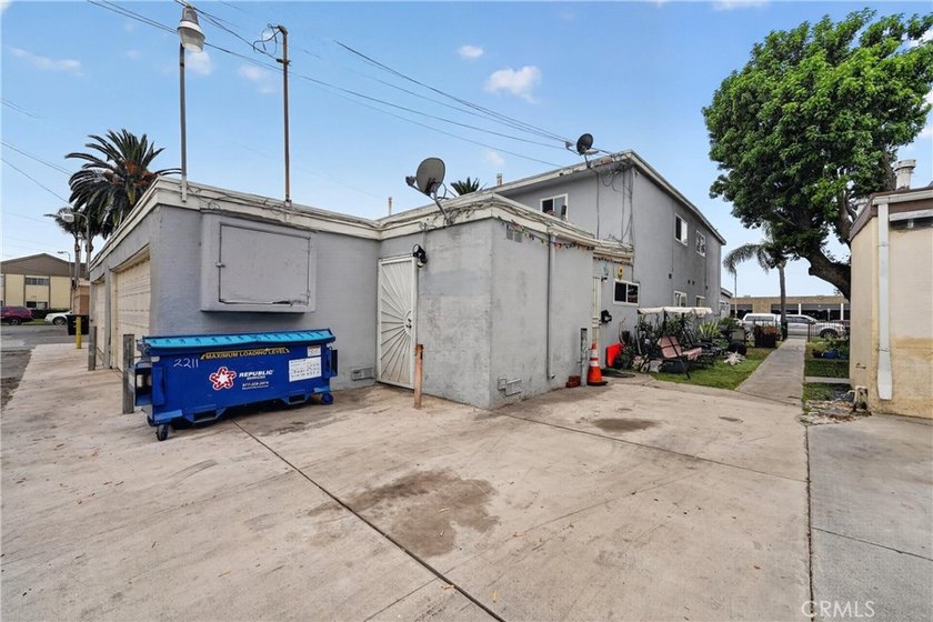 opportunity to acquire a large 4 Plex-unit All unit 3 Bedroom 2 - photo 29