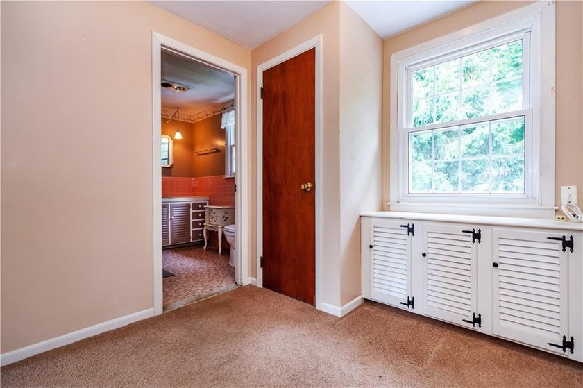 Opportunity awaits in this classic 3-bedroom, 1.1-bath Colonial - photo 34