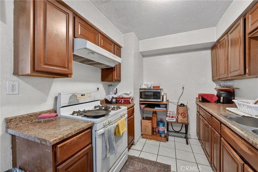 opportunity to acquire a large 4 Plex-unit All unit 3 Bedroom 2 - photo 43