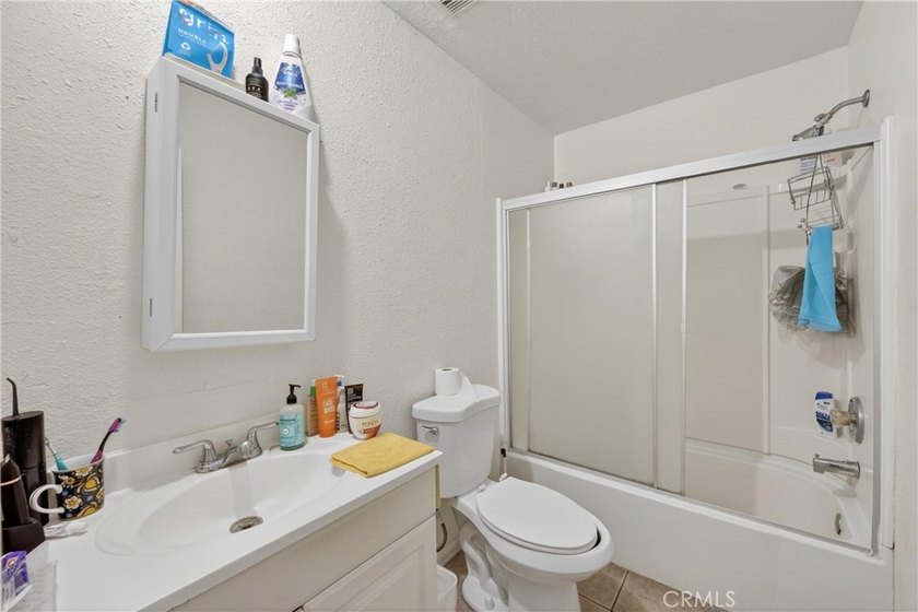 opportunity to acquire a large 4 Plex-unit All unit 3 Bedroom 2 - photo 44
