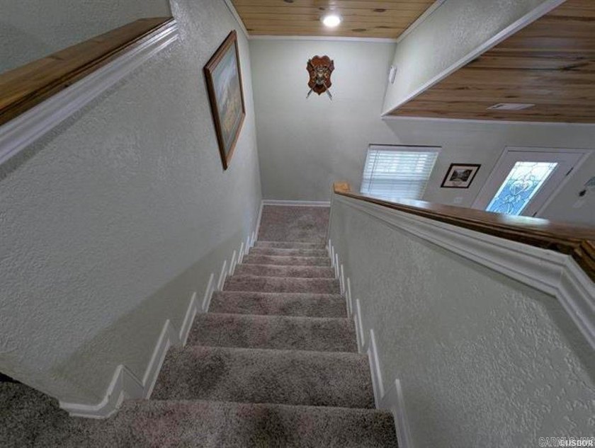This lovely 3-bedroom, 2-bathroom home offers 1,632 square feet - photo 15