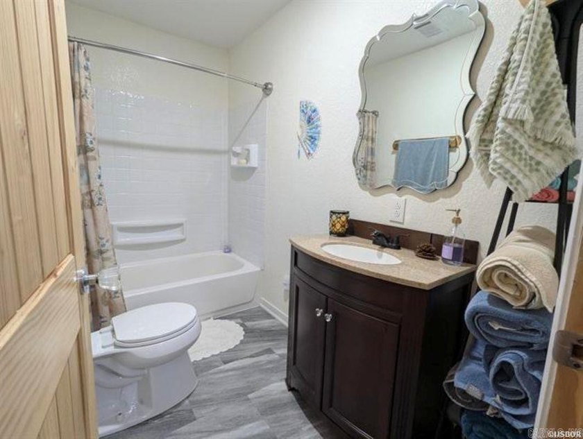 This lovely 3-bedroom, 2-bathroom home offers 1,632 square feet - photo 22
