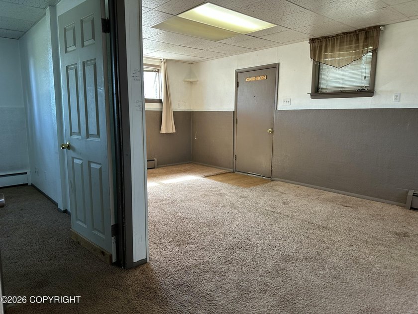 Just 5 minutes to JBER's Boniface Gate--VA, FHA &amp; AHFC eligible - photo 24