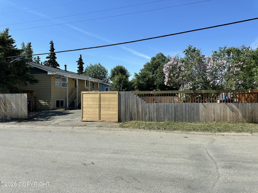 Just 5 minutes to JBER's Boniface Gate--VA, FHA &amp; AHFC eligible - photo 36
