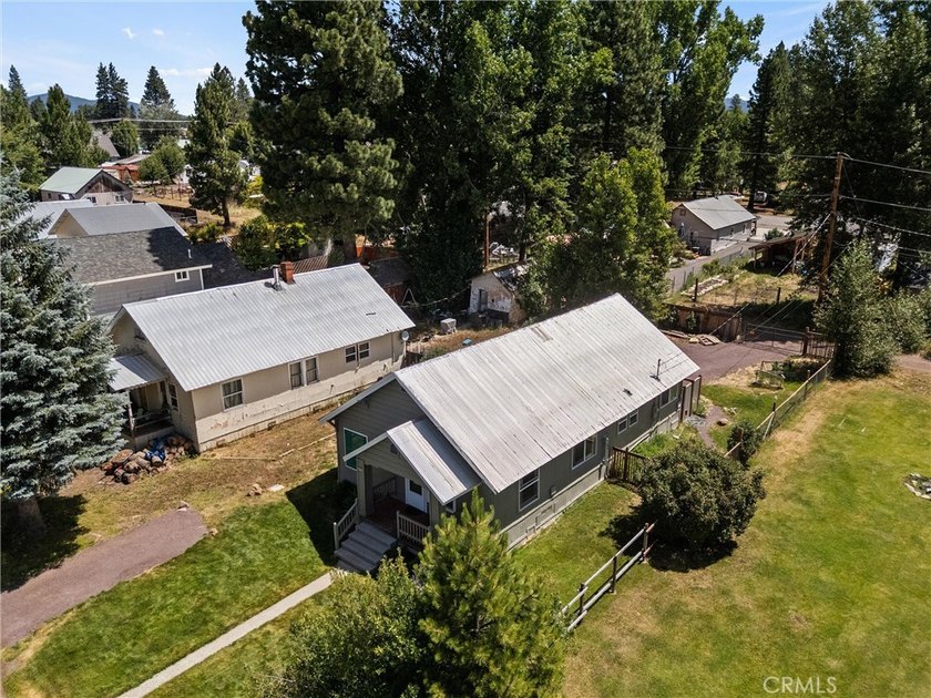 Charming and inviting, this 3-bedroom, 1-bath home offers a - photo 38