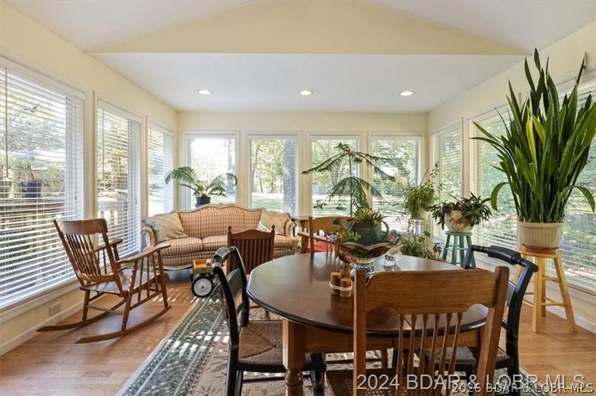 Four connected lots, nearly 2,900 square feet, three full baths - photo 6