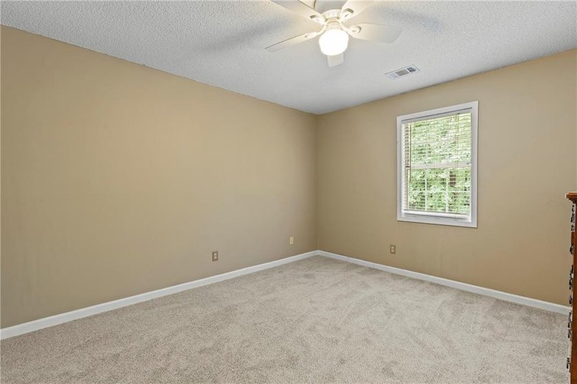 ONE OF A KIND WITH LAKE ACCESS AND A FULL SEPERATE APARTMENT - photo 16