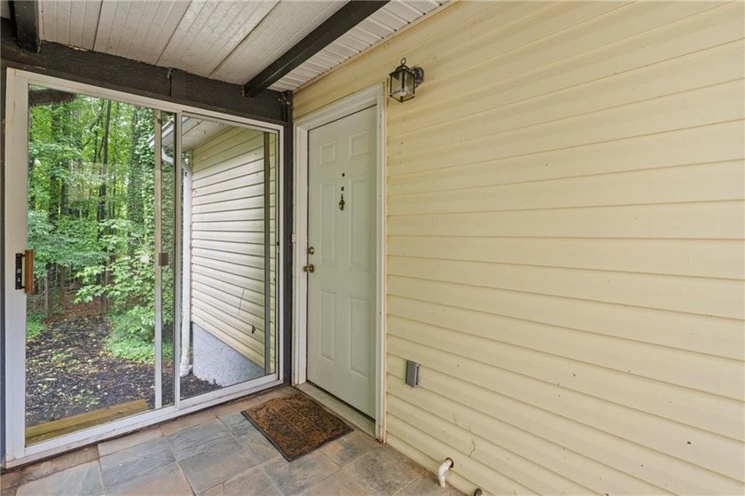 ONE OF A KIND WITH LAKE ACCESS AND A FULL SEPERATE APARTMENT - photo 19