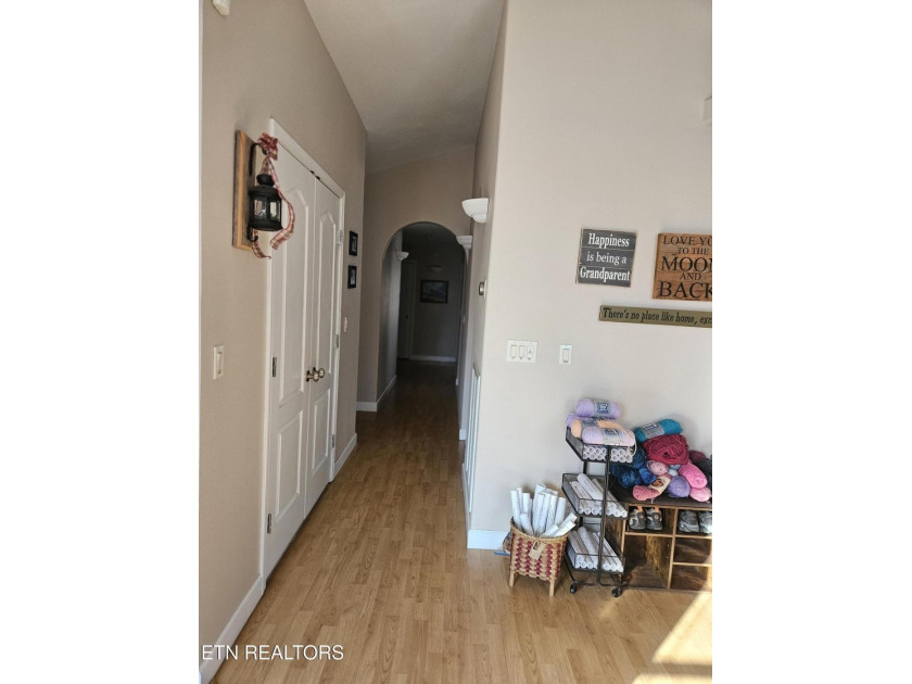 Well maintained home located in Lake Tansi is ready and waiting - photo 36
