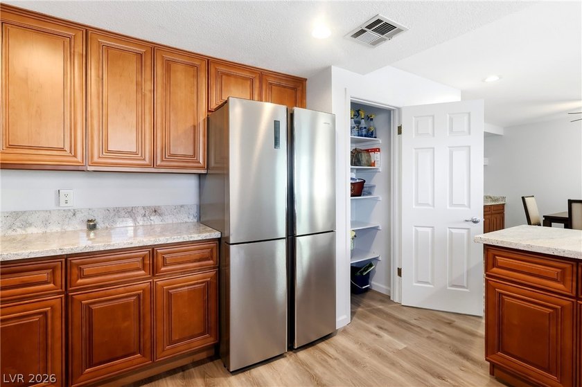 Fully remodeled home arched up on a corner lot with views and NO - photo 7
