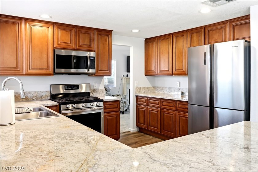 Fully remodeled home arched up on a corner lot with views and NO - photo 8