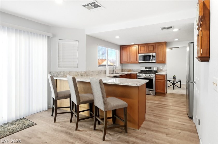 Fully remodeled home arched up on a corner lot with views and NO - photo 9