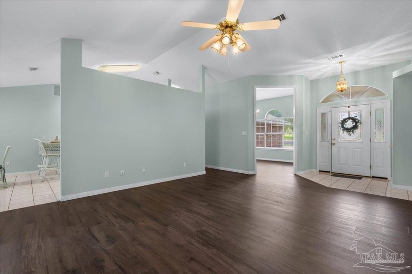 BRICK RANCH ON A CUL-DE-SAC!!! Enjoy the charm of this home - photo 10