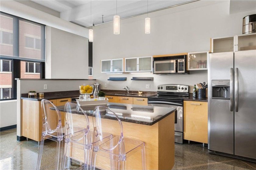 This beautifully updated Lowry condo offers multiple scenic - photo 5